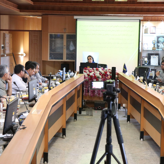 برگزاری جلسهٔ کمیسیون امور اقتصادی و بانک در شرکت خالص سازان