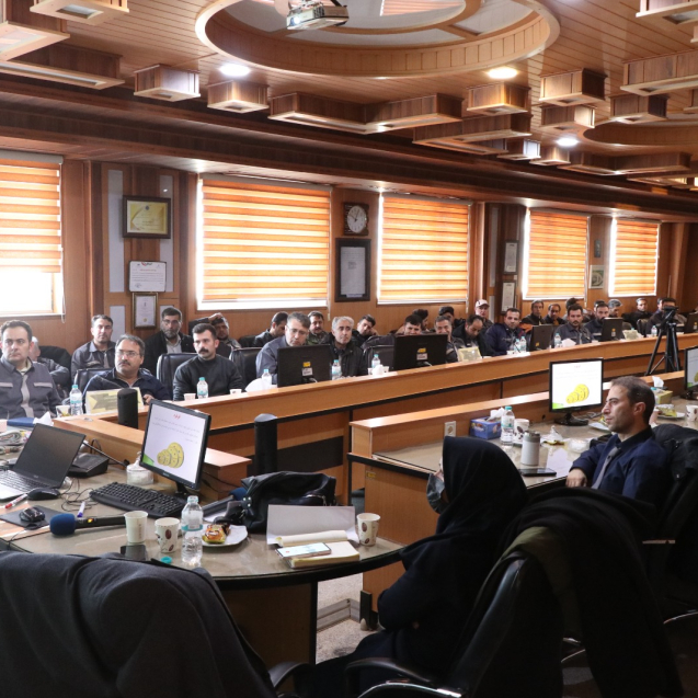 برگزاری دوره آموزشی ایمنی کار با جرثقیل در شرکت خالصسازان